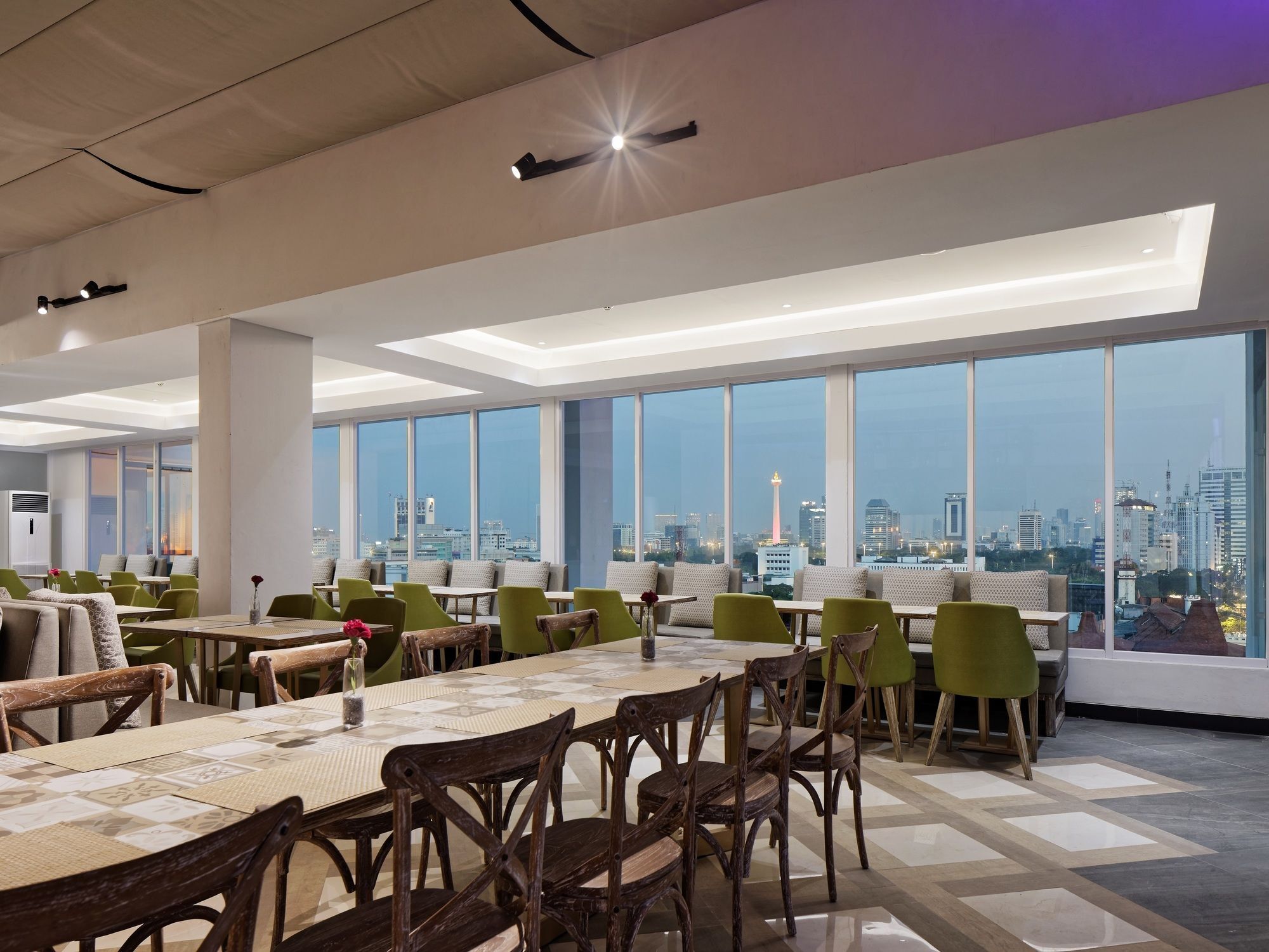 Maxone Platinum Hayam Wuruk Jacarta Exterior foto